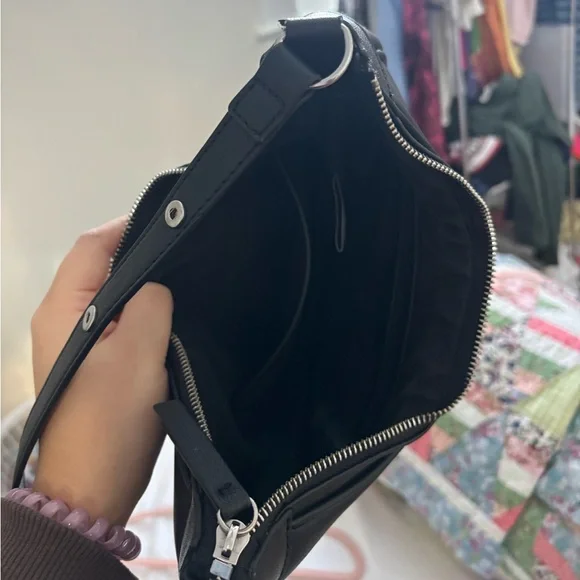 Black faux leather shoulder bag purse - Picture 6 of 6